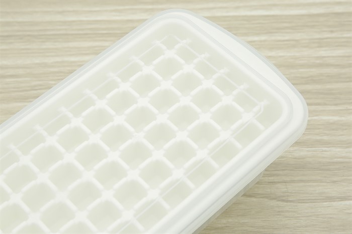 Hộp khay nhựa trữ đông Inochi Kari HIN.KHDA.84VI Màu Trắng ngà/Hồng nhạt/Xanh nhạt