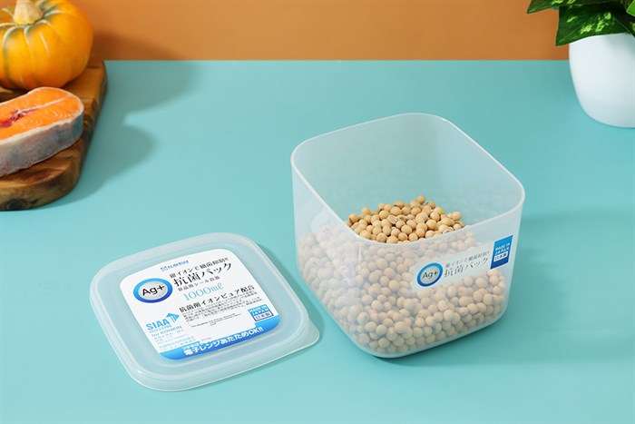 Hộp đựng thực phẩm nhựa 1 lít Nakaya K406 Màu Trắng