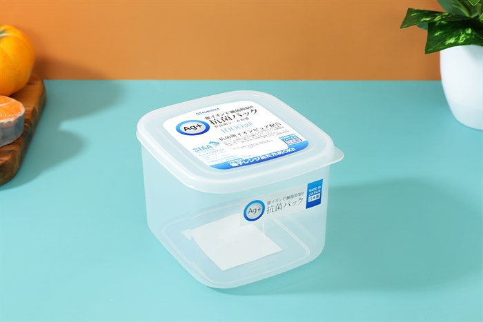 Hộp đựng thực phẩm nhựa 1 lít Nakaya K406 Màu Trắng