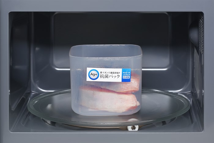 Hộp đựng thực phẩm nhựa 1 lít Nakaya K406 Màu Trắng