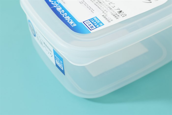 Hộp đựng thực phẩm nhựa 700 ml Nakaya K426 Màu Trắng