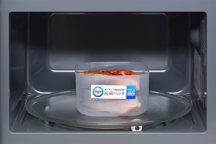 Hộp đựng thực phẩm nhựa 700 ml Nakaya K426 Màu Trắng