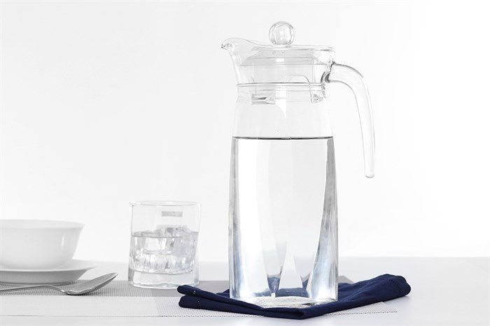 Bình đựng nước thủy tinh 1.3 lít Luminarc Flame Màu Trắng