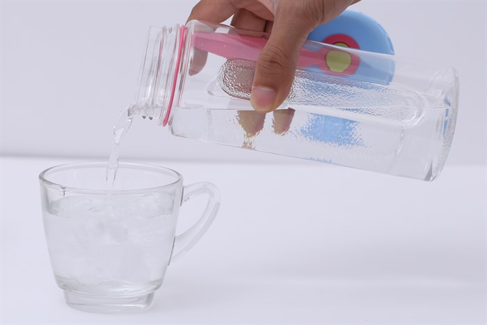 Bình đựng nước nhựa 600 ml Pioneer PNP3350