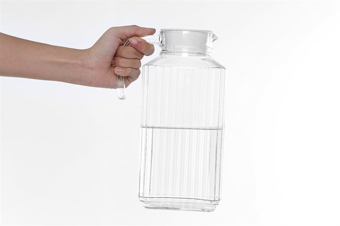 Bình đựng nước thủy tinh 1.7 lít Luminarc Quadro Màu Trắng
