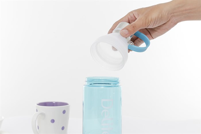 Bình đựng nước nhựa 950 ml Delites PC-001 Màu Xanh Dương