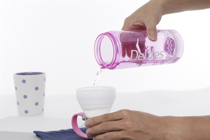 Bình đựng nước nhựa 950 ml Delites PC-001 Màu Hồng