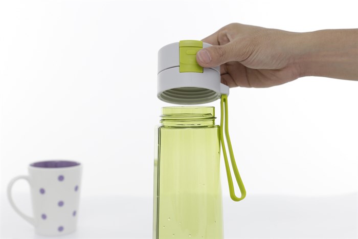 Bình đựng nước nhựa 800 ml Delites PC-002 Màu Xanh lá