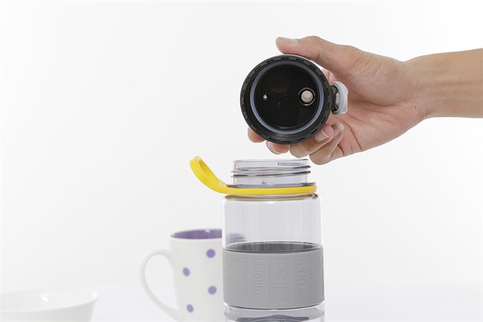 Bình đựng nước nhựa 770 ml DMX-PC004 Màu Xám