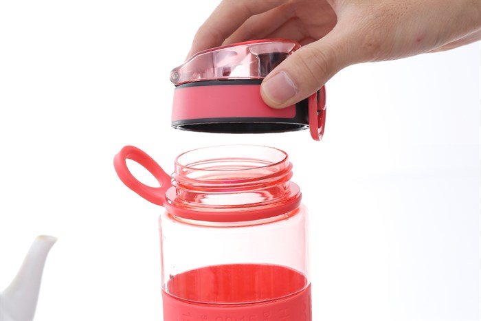 Bình đựng nước nhựa 770 ml DMX-PC004 Màu Đỏ