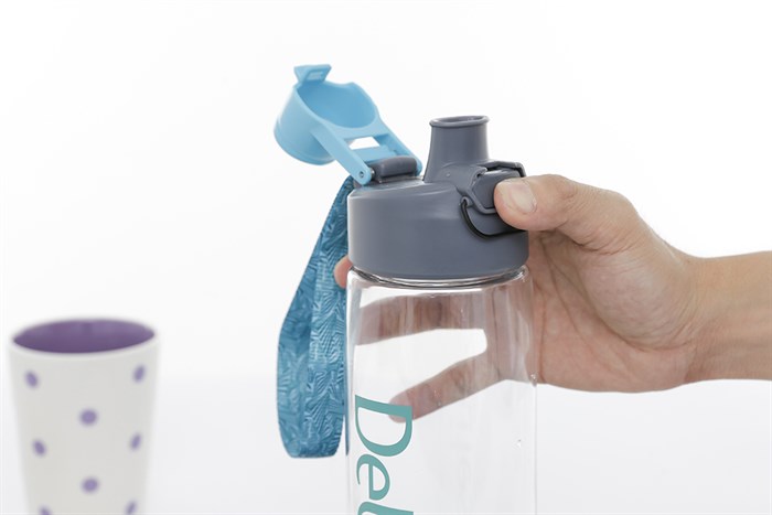 Bình đựng nước nhựa 900 ml Delites PC-006 Màu Xanh Dương