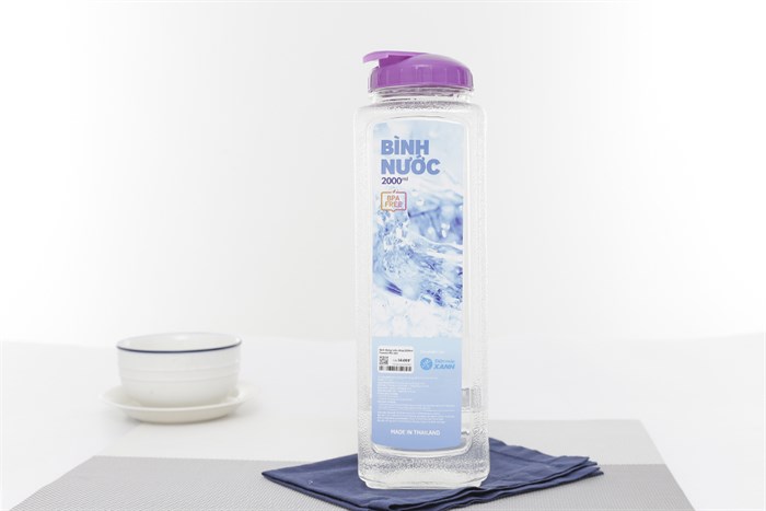 Bình đựng nước nhựa 2 lít Pioneer PET-003 Màu Trắng