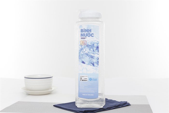 Bình đựng nước nhựa 2 lít Pioneer PET-003 Màu Trắng