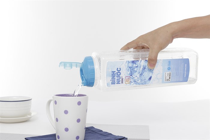 Bình đựng nước nhựa 2 lít Pioneer PET-003 Màu Trắng