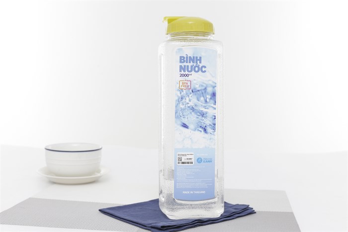 Bình đựng nước nhựa 2 lít Pioneer PET-003 Màu Trắng