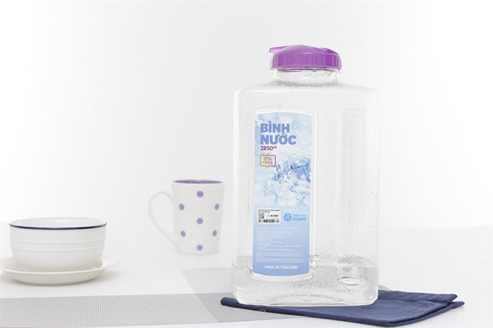 Bình đựng nước nhựa 2.85 lít Pioneer PET-001 Màu Trắng