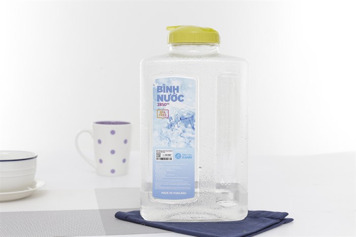 Bình đựng nước nhựa 2.85 lít Pioneer PET-001 Màu Trắng