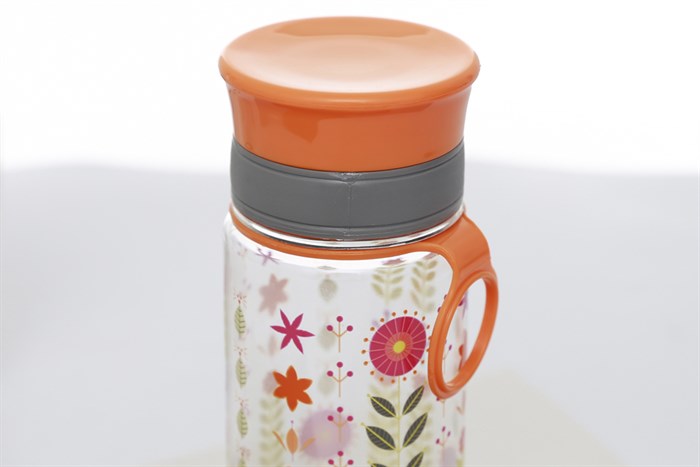 Bình đựng nước nhựa 575 ml Pioneer PP001 Màu Cam