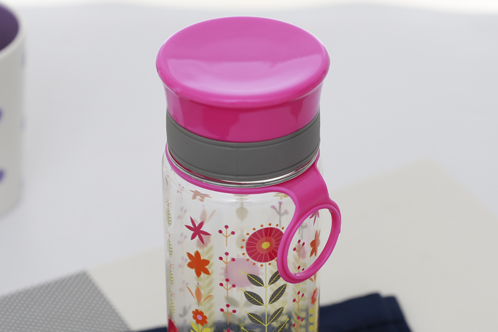 Bình đựng nước nhựa 575 ml Pioneer PP001 Màu Hồng