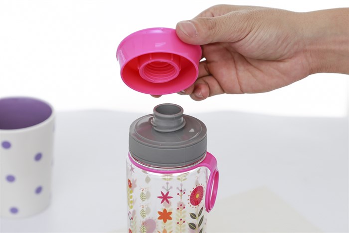 Bình đựng nước nhựa 575 ml Pioneer PP001 Màu Hồng