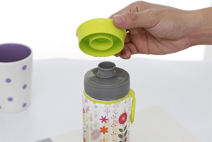 Bình đựng nước nhựa 575 ml Pioneer PP001 Màu Xanh lá