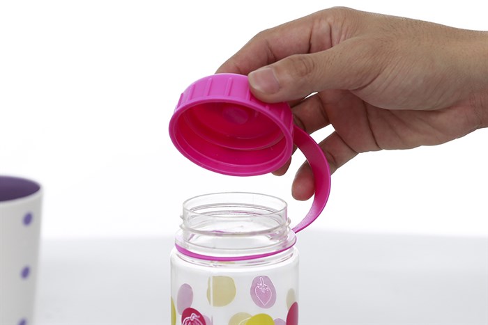 Bình đựng nước nhựa 575 ml Pioneer PP002 Màu Hồng