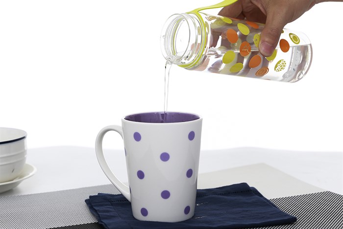 Bình đựng nước nhựa 575 ml Pioneer PP002 Màu Xanh lá