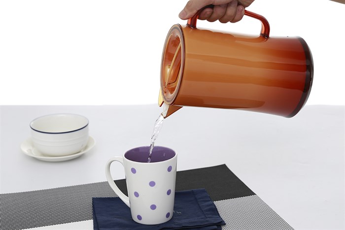 Bình đựng nước nhựa 1.8 lít Pioneer BN001 Màu Cam