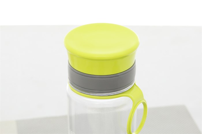 Bình đựng nước nhựa 575 ml Pioneer PP001A Màu Xanh lá