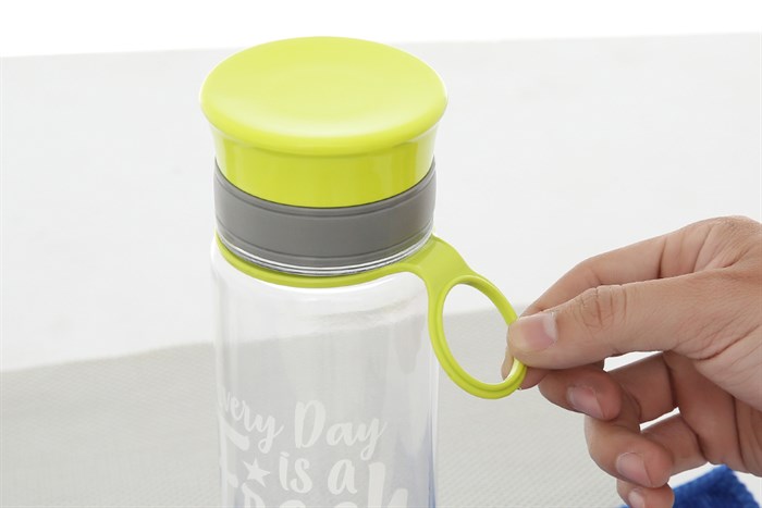 Bình đựng nước nhựa 575 ml Pioneer PP001A Màu Xanh lá