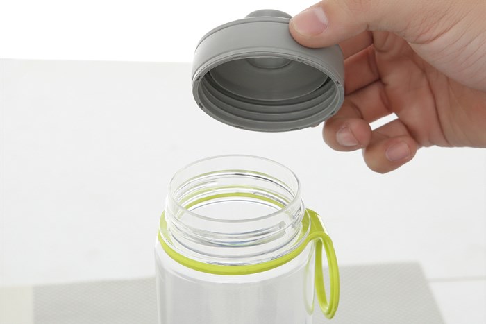 Bình đựng nước nhựa 575 ml Pioneer PP001A Màu Xanh lá