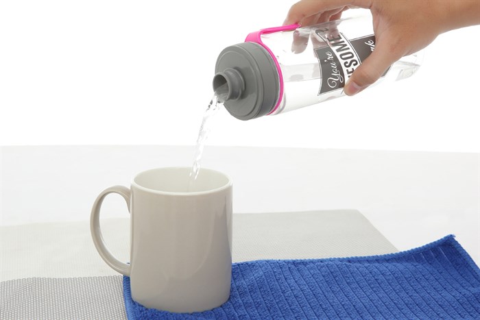 Bình đựng nước nhựa 575 ml Pioneer PP001A Màu Hồng