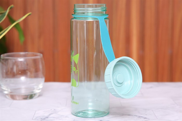 Bình đựng nước nhựa 575 ml BHX PNP3366E Màu Xanh lá