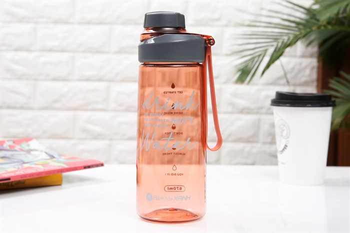 Bình đựng nước nhựa 670 ml BHX XL-1912 Màu Cam