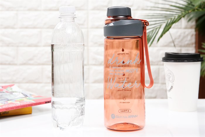 Bình đựng nước nhựa 670 ml BHX XL-1912 Màu Cam