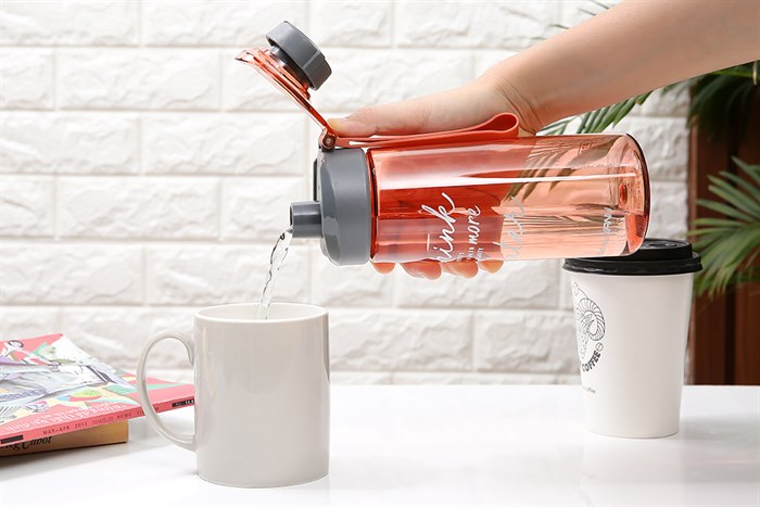 Bình đựng nước nhựa 670 ml BHX XL-1912 Màu Cam