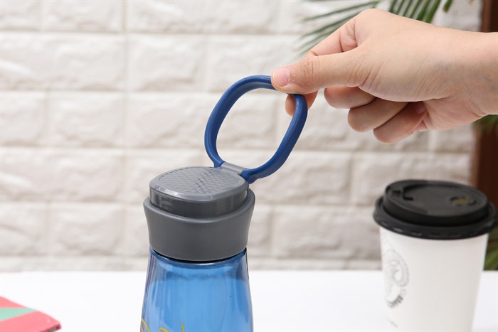 Bình đựng nước nhựa 550 ml BHX XL-1914 Màu Xanh Dương