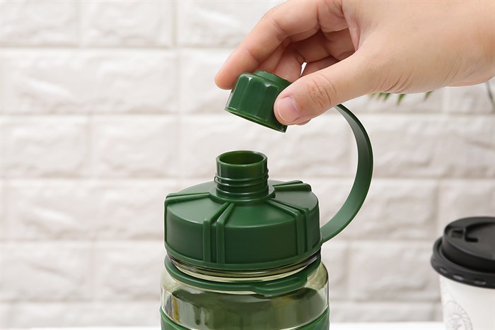 Bình đựng nước nhựa 1 lít BHX DL-19621 Màu Xanh lá