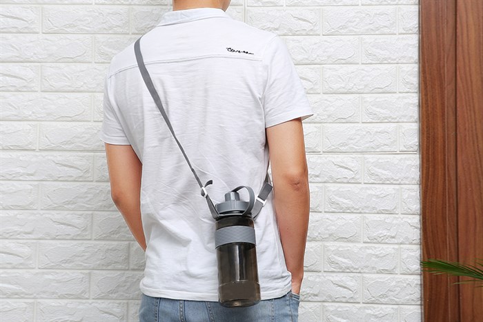 Bình đựng nước nhựa 1 lít BHX DL-19621 Màu Đen