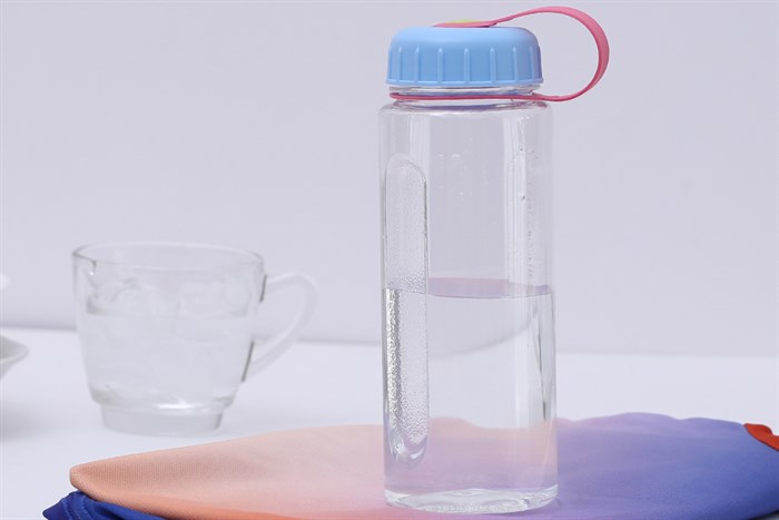 Bình đựng nước Pioneer nhựa 600 ml PNP3350 KM Màu Xanh lá