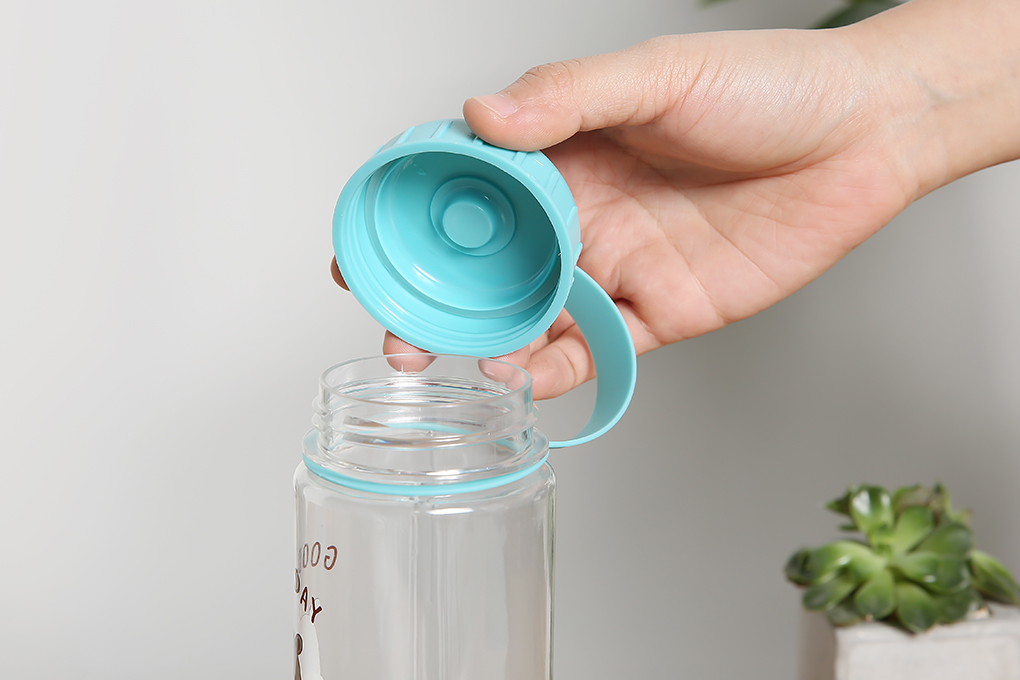 Bình đựng nước nhựa 575 ml Delites PNP3366D Màu Xanh Dương