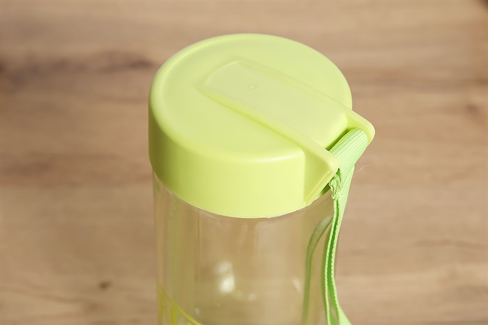 Bình đựng nước nhựa 600 ml Delites PNP3350/13E Màu Xanh lá