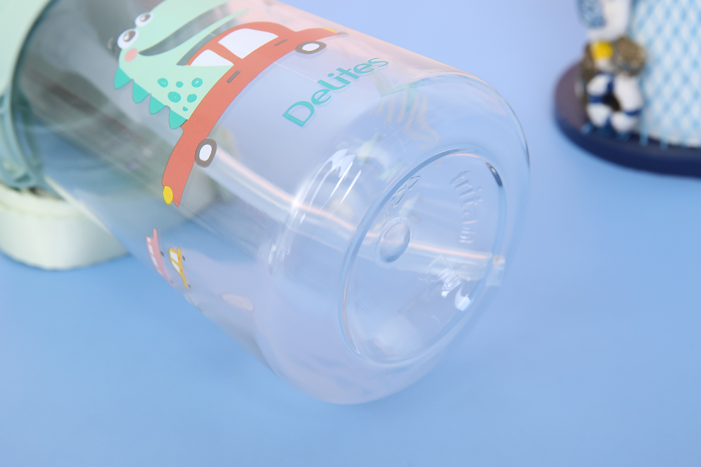 Bình đựng nước nhựa Tritan 470 ml Delites XL-2004-B Màu Xanh lá