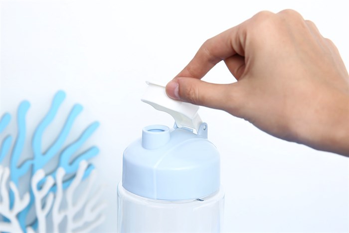 Bình đựng nước nhựa 1050 ml Delites PNP3502/10A Màu Xanh Dương