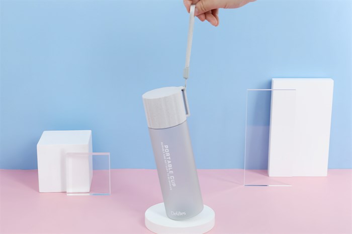 Bình đựng nước nhựa 550 ml Delites TH08771 Màu Xám
