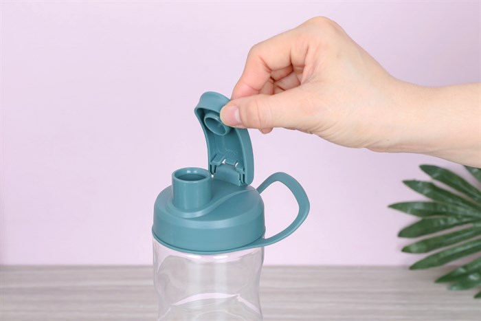 Bình đựng nước nhựa Tritan 680 ml Delites FLIP-068 Màu Xanh rêu