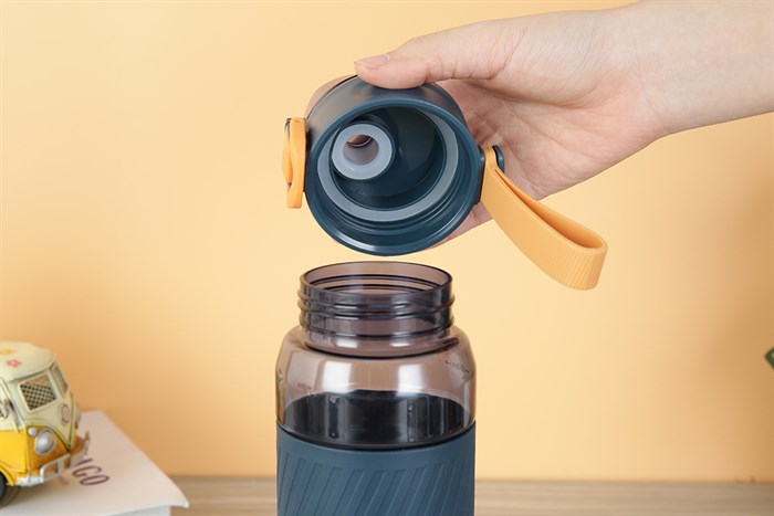 Bình đựng nước nhựa 650 ml Delites WP-22810 Màu Xanh