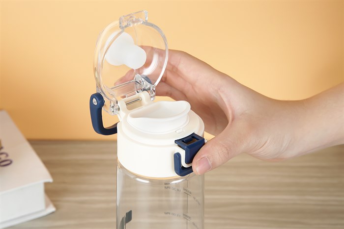 Bình đựng nước nhựa Tritan 620 ml Delites DS-537 Màu Trắng