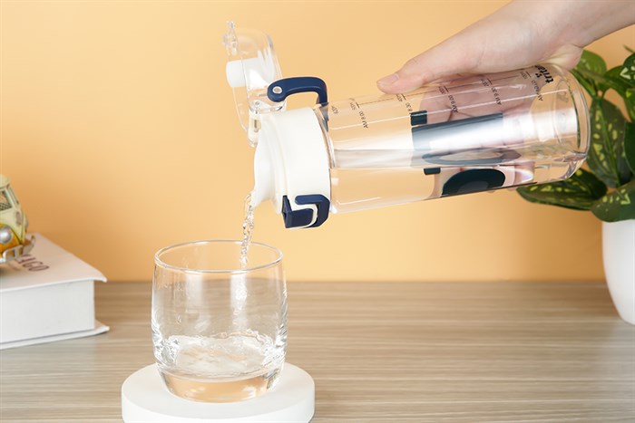 Bình đựng nước nhựa Tritan 620 ml Delites DS-537 Màu Trắng