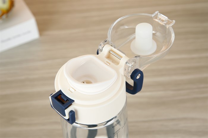 Bình đựng nước nhựa Tritan 620 ml Delites DS-537 Màu Trắng